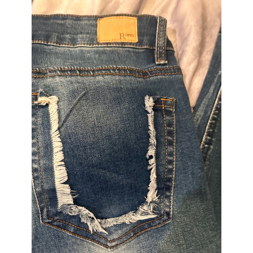 R1893 Womens Distressed Skinny Jeans Dark Wash Button Fly Frayed Hem Size 10 - Picture 8 of 14